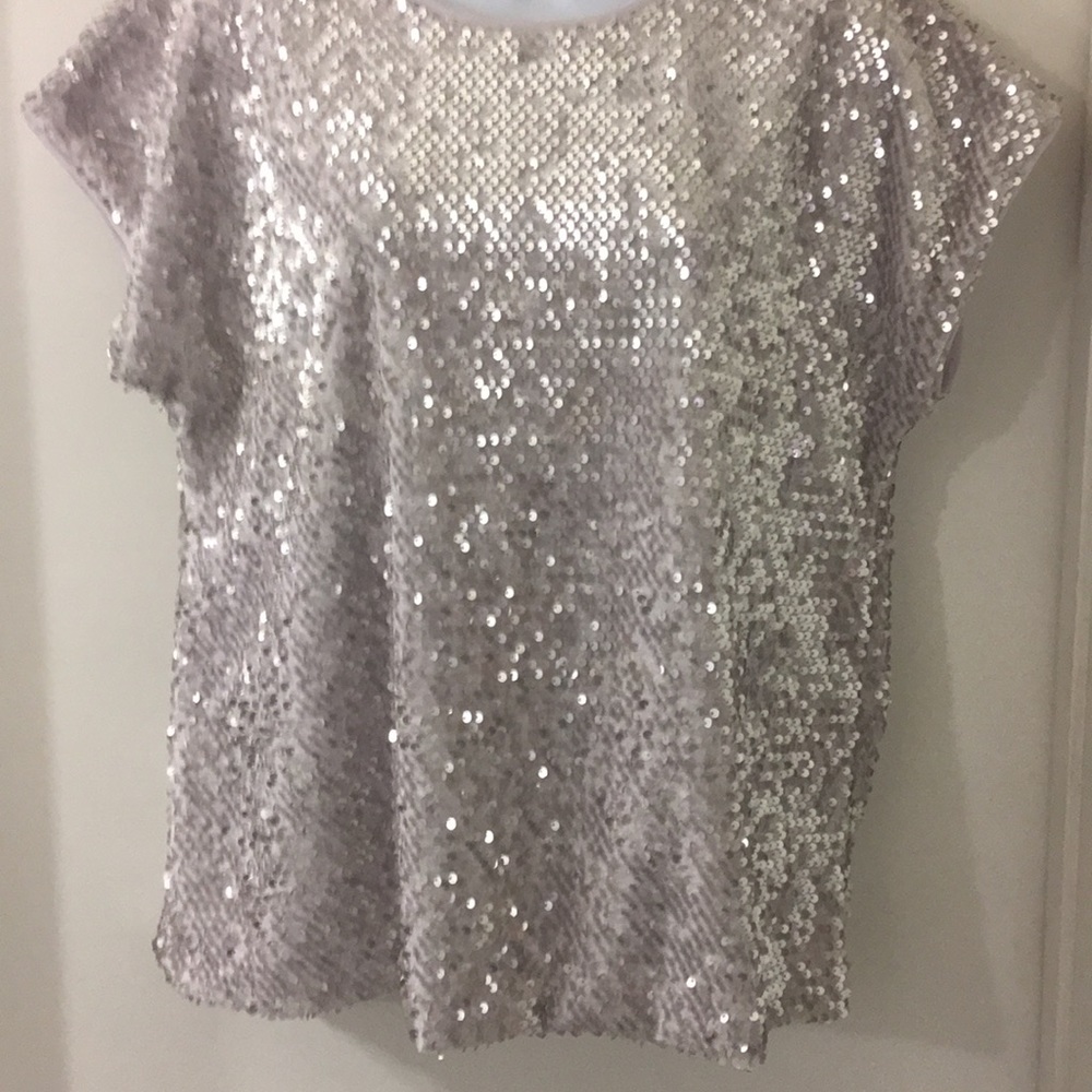 A Jennifer Lopez top